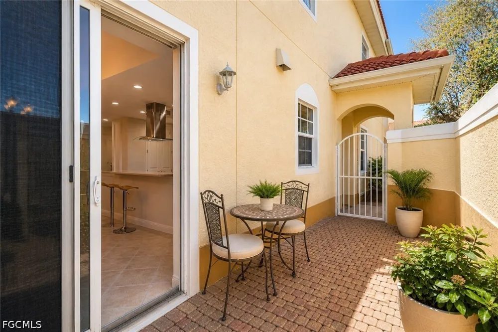 Tarpon Gardens Circle #102 Cape Coral, FL 33914