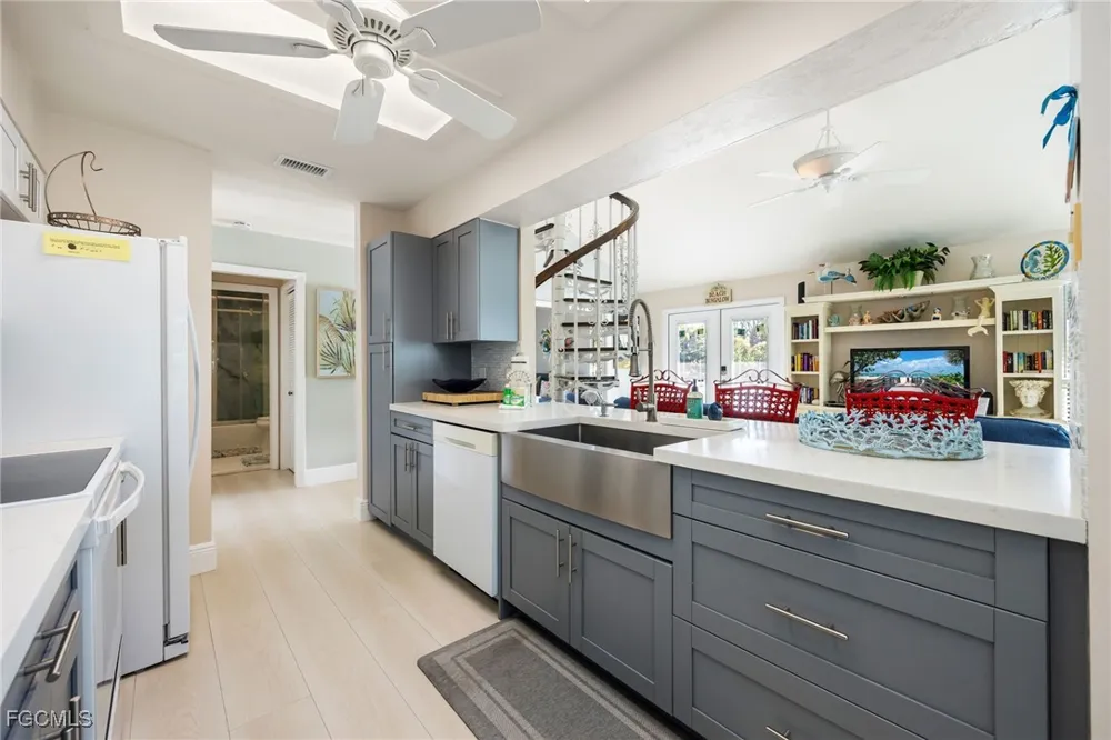 Lagoon Drive Sanibel, FL 33957