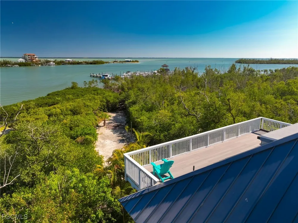 Harbor Bend Drive Upper Captiva, FL 33924
