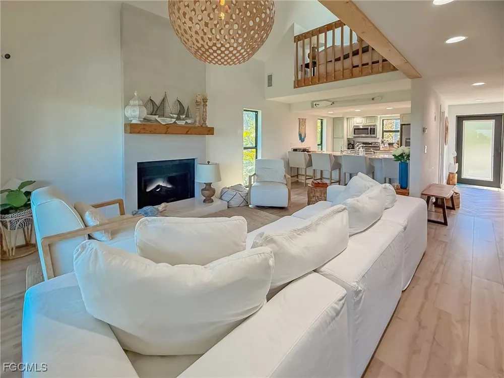 Harbor Bend Drive Upper Captiva, FL 33924