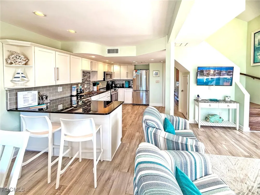Gulf Lane Upper Captiva, FL 33924