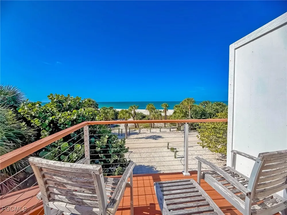 Gulf Lane Upper Captiva, FL 33924