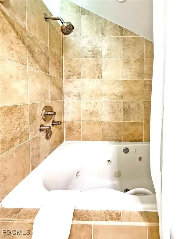 Gulf Lane Upper Captiva, FL 33924