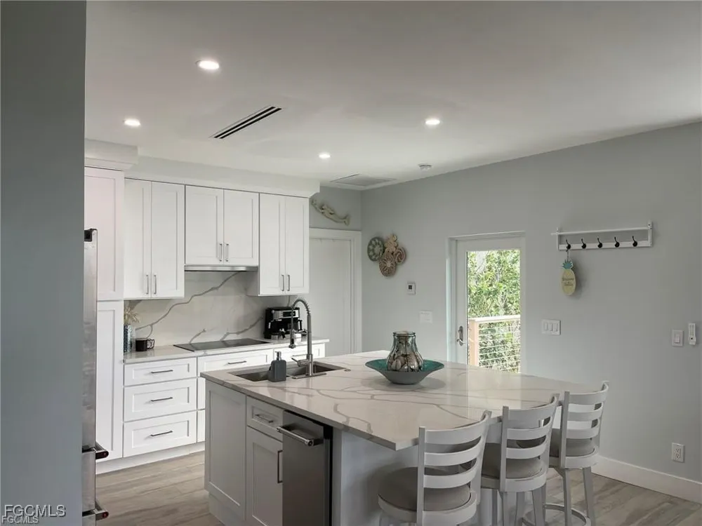Gulf Lane #4 Captiva, FL 33924