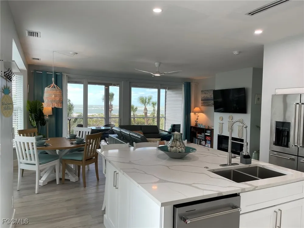 Gulf Lane #4 Captiva, FL 33924
