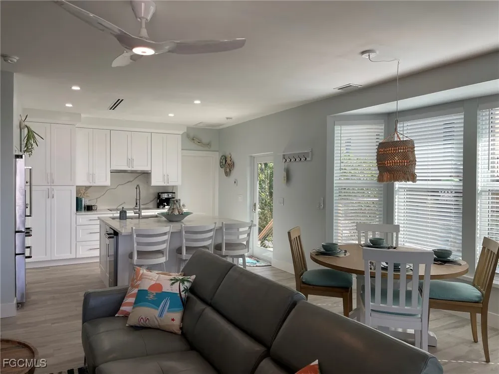 Gulf Lane #4 Captiva, FL 33924