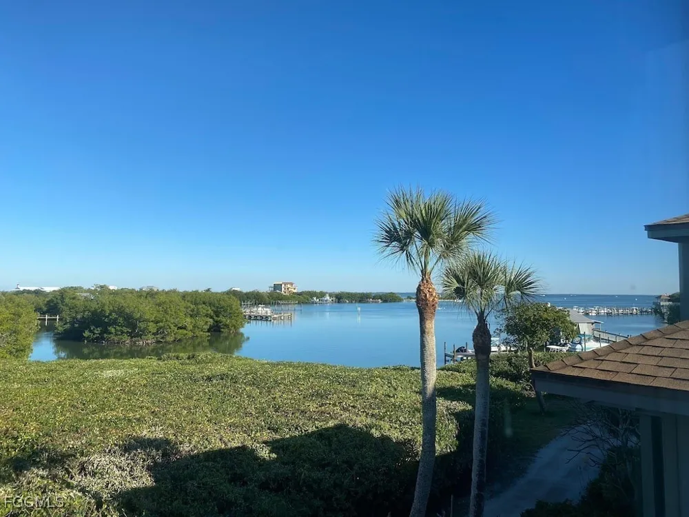 Townhouse Lane 61 Upper Captiva, FL 33924