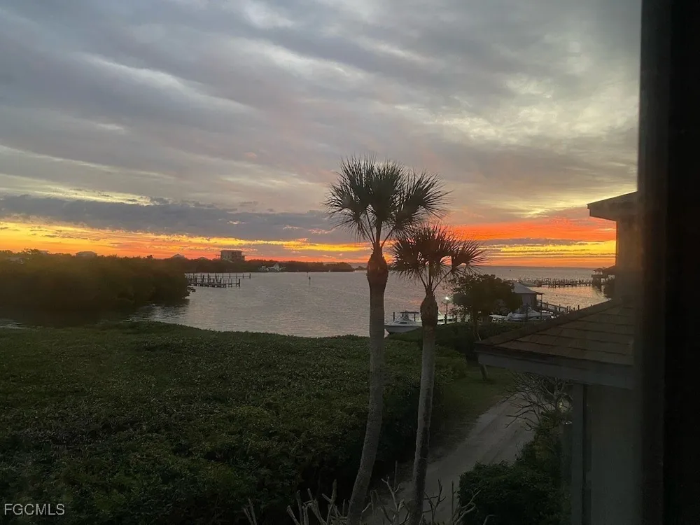 Townhouse Lane 61 Upper Captiva, FL 33924
