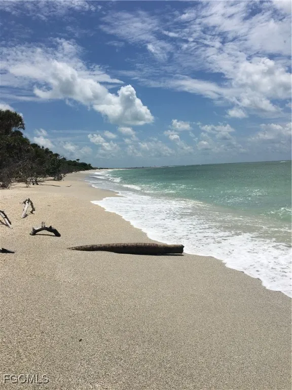 Townhouse Lane 61 Upper Captiva, FL 33924
