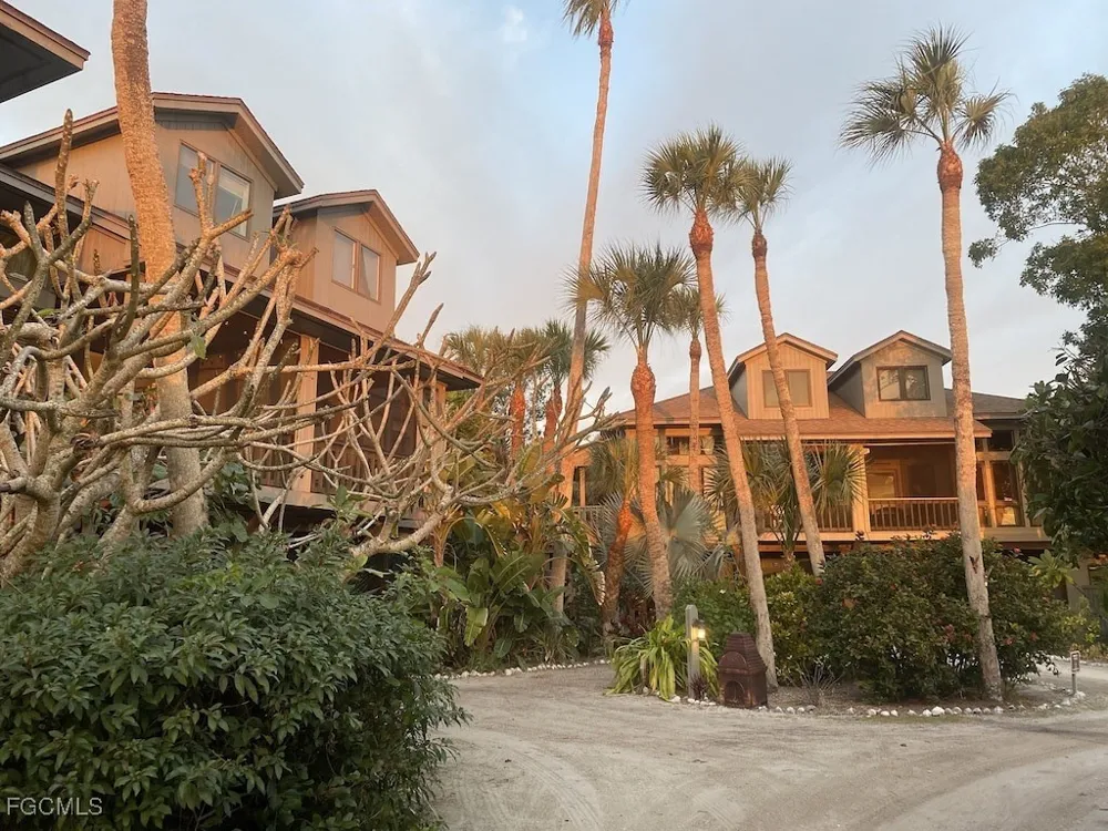 Townhouse Lane 61 Upper Captiva, FL 33924