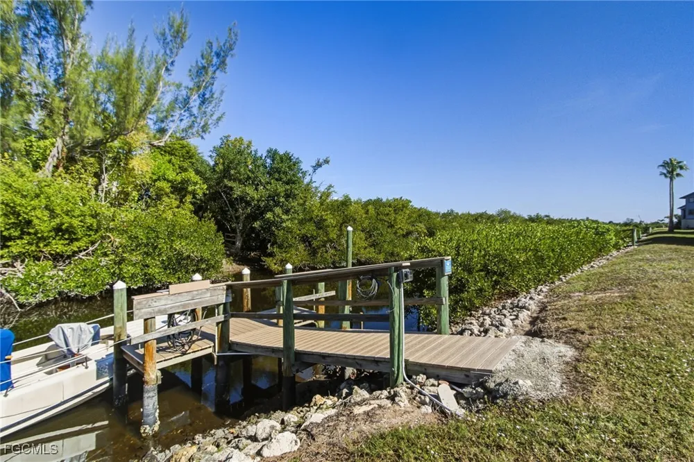 Blue Crab Circle #4 Bokeelia, FL 33922