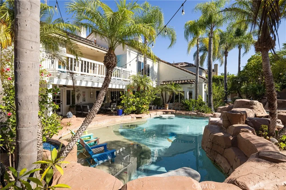 26041 Spur Branch Lane Laguna Hills, CA 92653