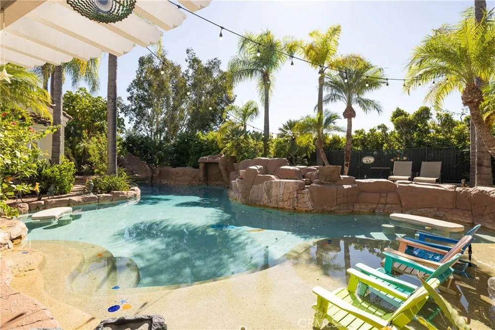 26041 Spur Branch Lane Laguna Hills, CA 92653
