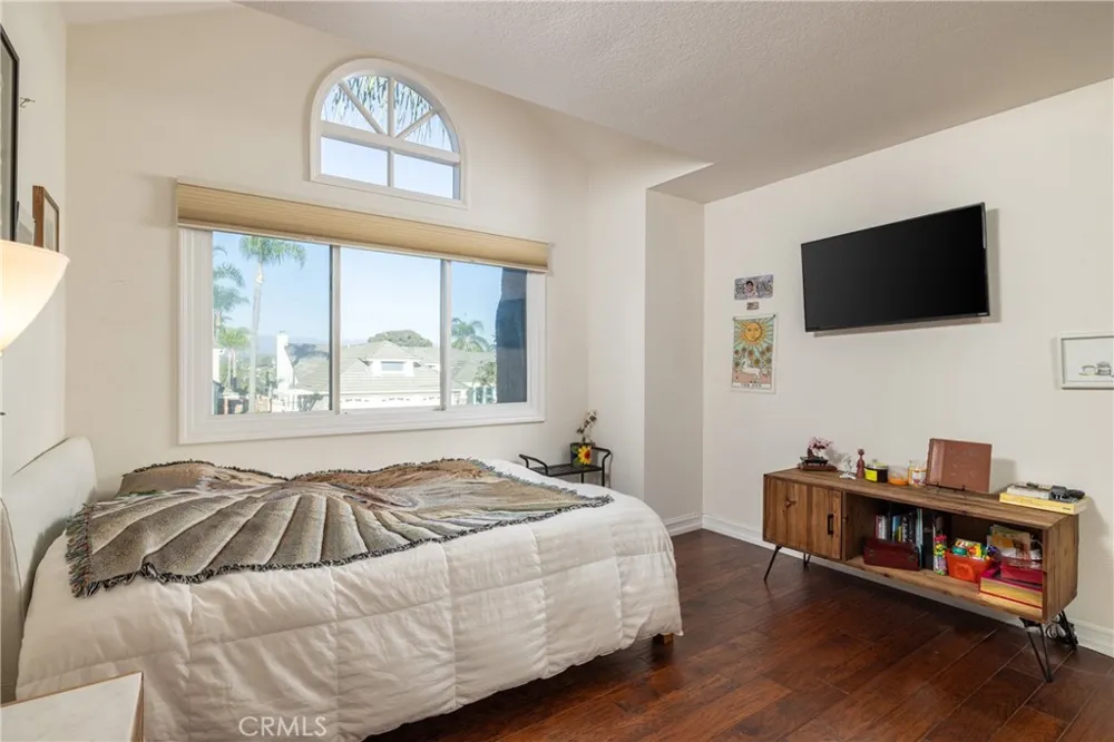 26041 Spur Branch Lane Laguna Hills, CA 92653