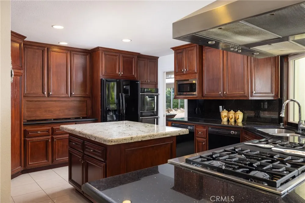 26041 Spur Branch Lane Laguna Hills, CA 92653