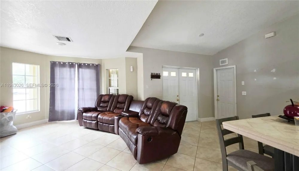 355 Lindero ST Clewiston, FL 33440