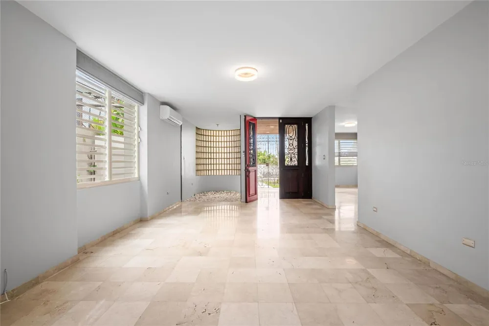 Street #1 STREET #1 TINTILLO HILLS URB. #606 Guaynabo, PR 00966