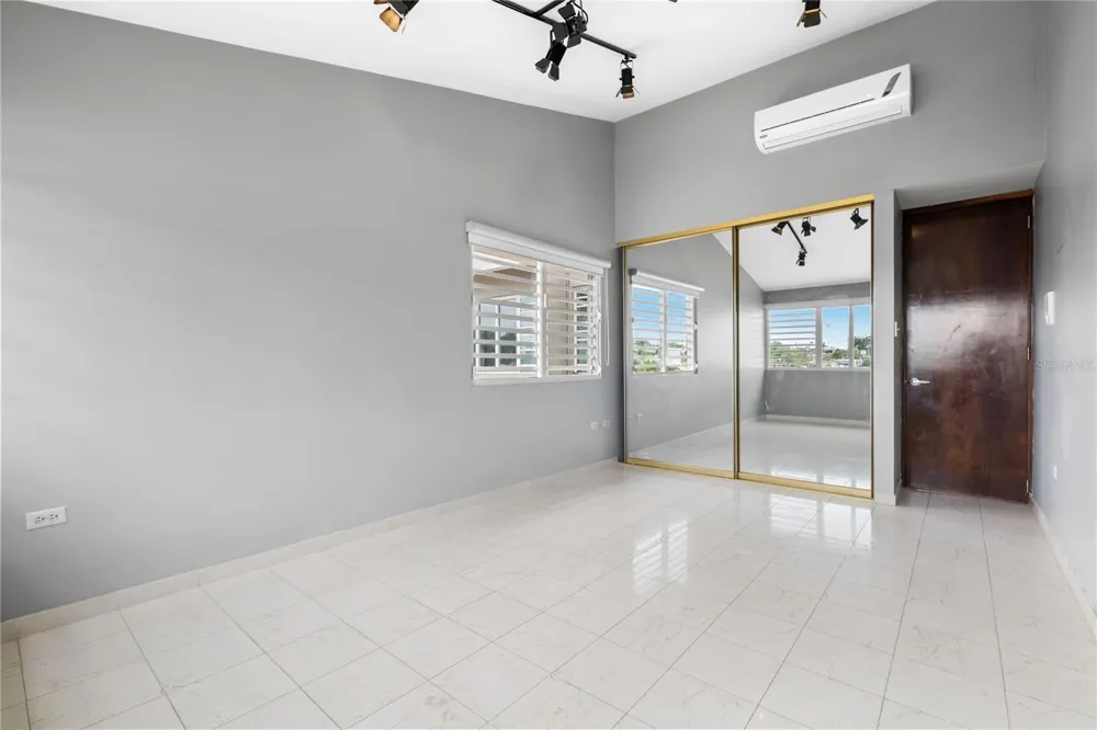 Street #1 STREET #1 TINTILLO HILLS URB. #606 Guaynabo, PR 00966
