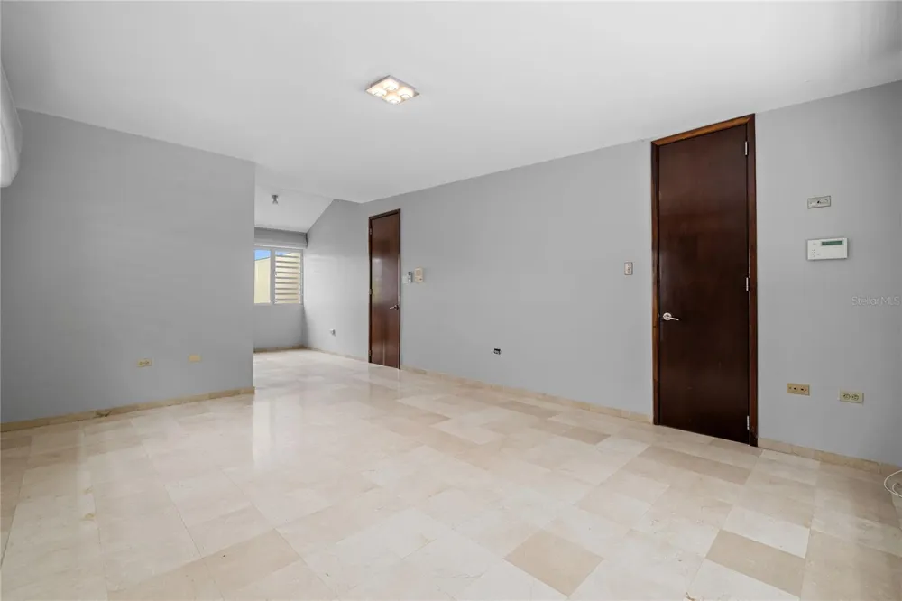Street #1 STREET #1 TINTILLO HILLS URB. #606 Guaynabo, PR 00966