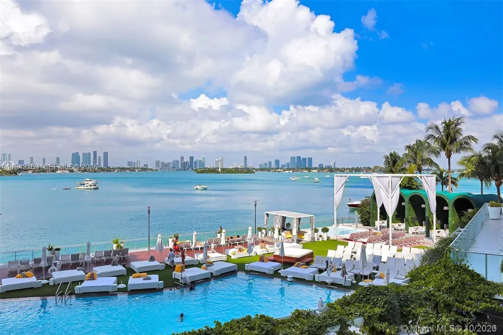 1100 West Ave #721 Miami Beach, FL 33139