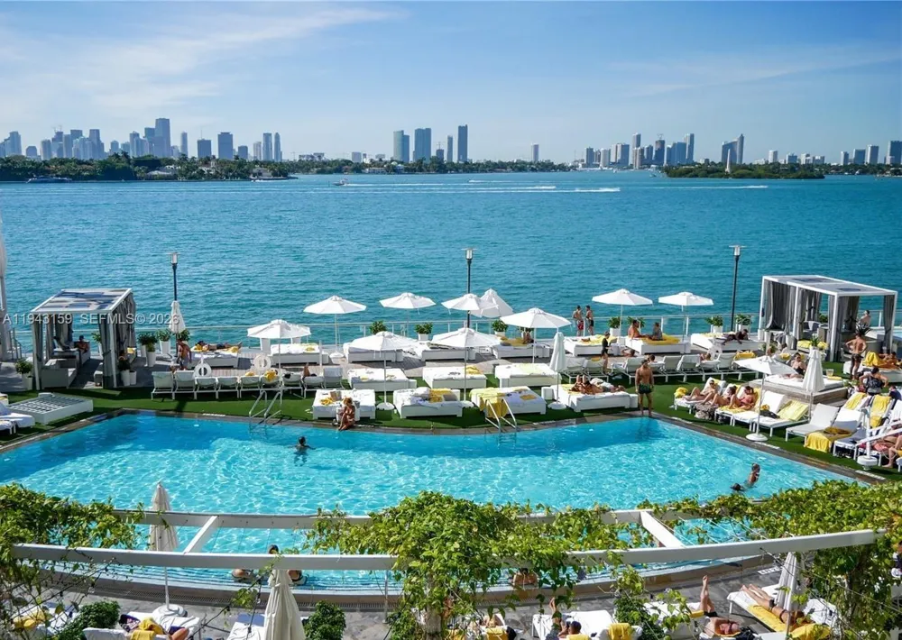 1100 West Ave #721 Miami Beach, FL 33139