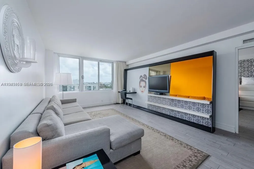1100 West Ave #721 Miami Beach, FL 33139
