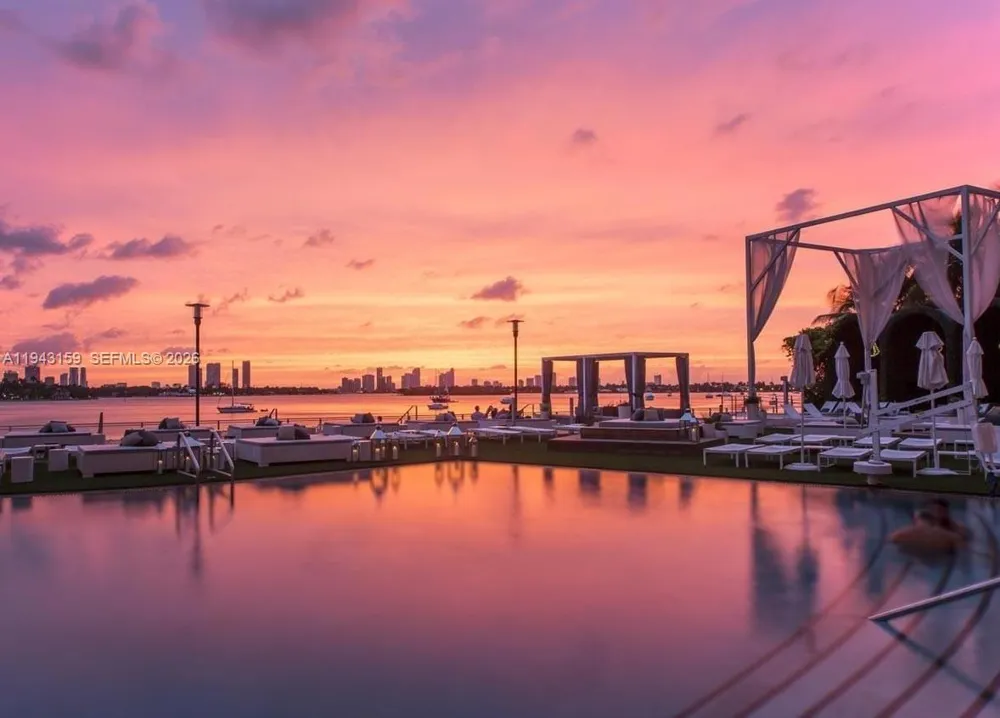1100 West Ave #721 Miami Beach, FL 33139
