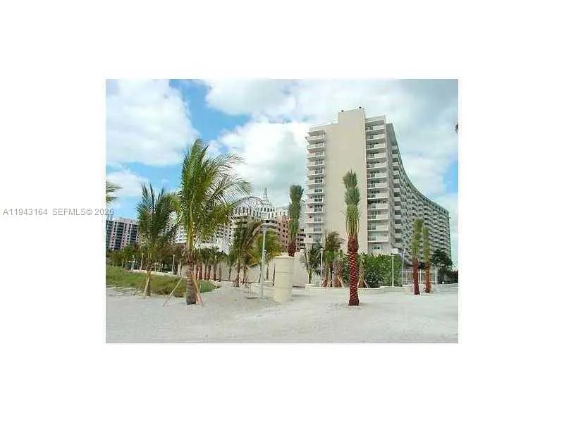 100 Lincoln Rd #1440 Miami Beach, FL 33139