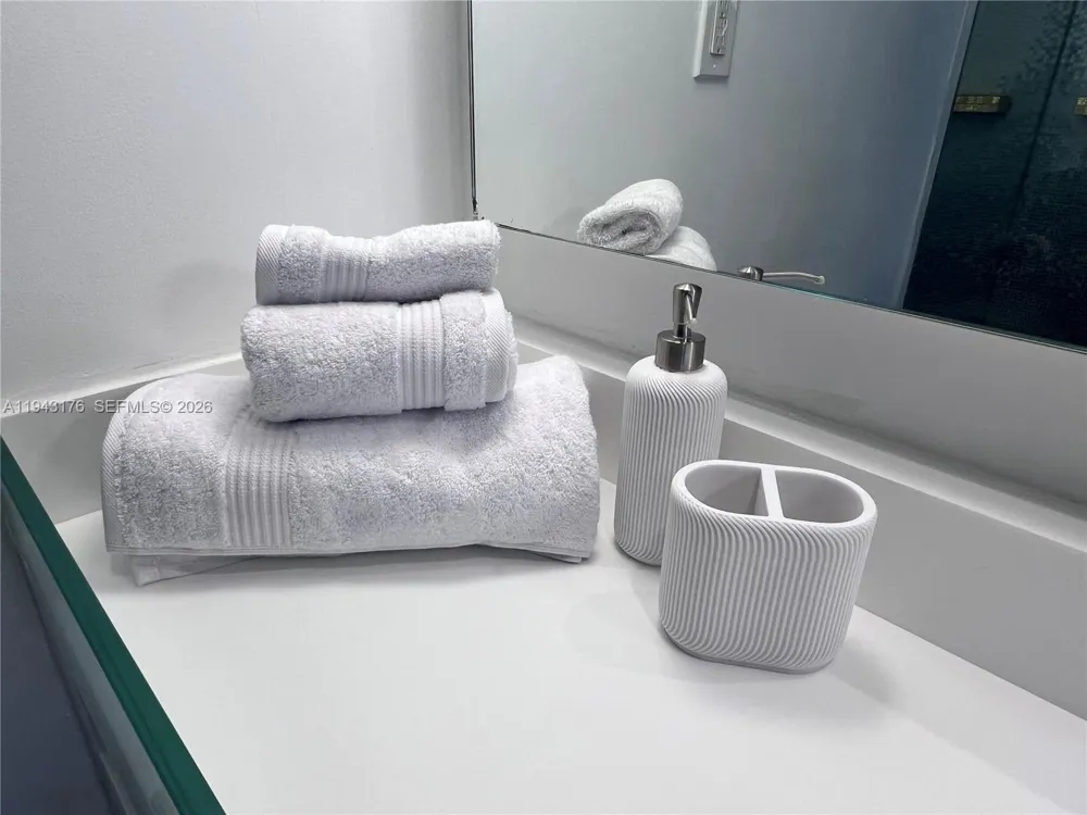 1100 West Ave #415 Miami Beach, FL 33139
