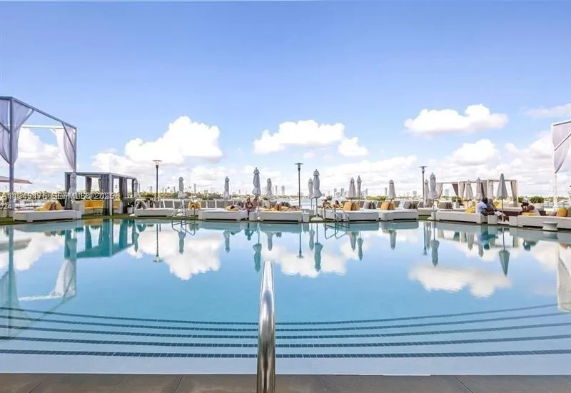 1100 West Ave #415 Miami Beach, FL 33139