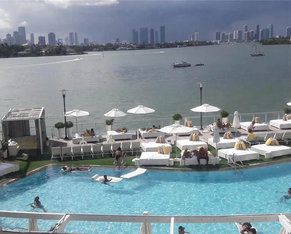 1100 West Ave #415 Miami Beach, FL 33139