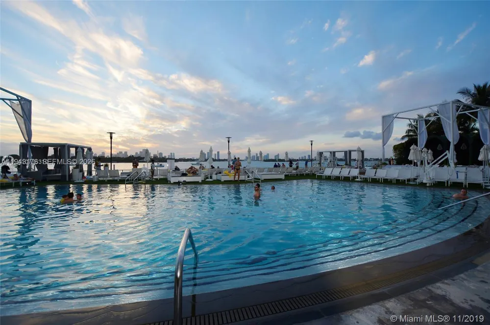 1100 West Ave #415 Miami Beach, FL 33139
