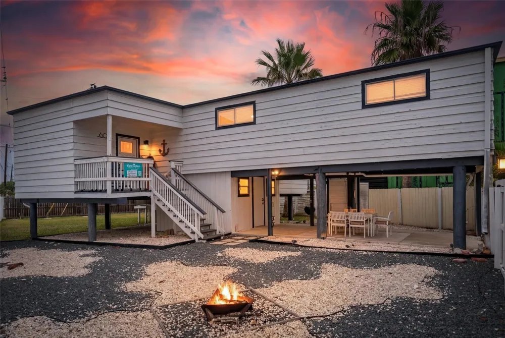 603 Island Retreat Road Port Aransas, TX 78373
