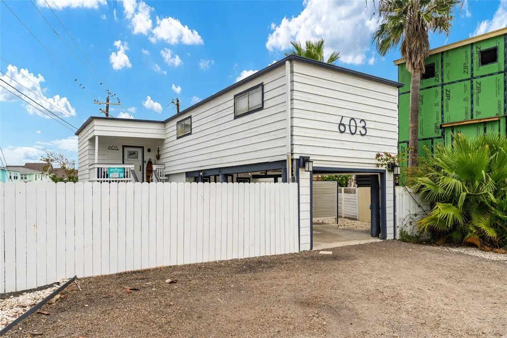 603 Island Retreat Road Port Aransas, TX 78373