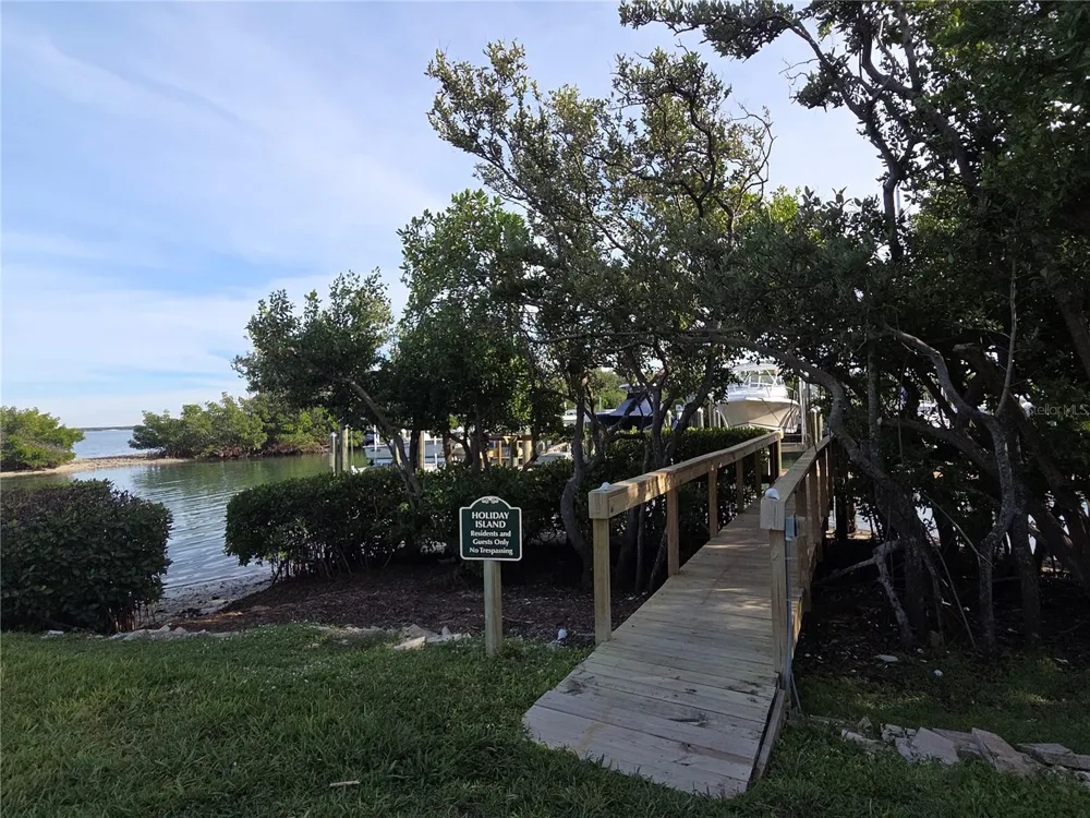 1515 PINELLAS BAYWAY S #A6 Tierra Verde, FL 33715