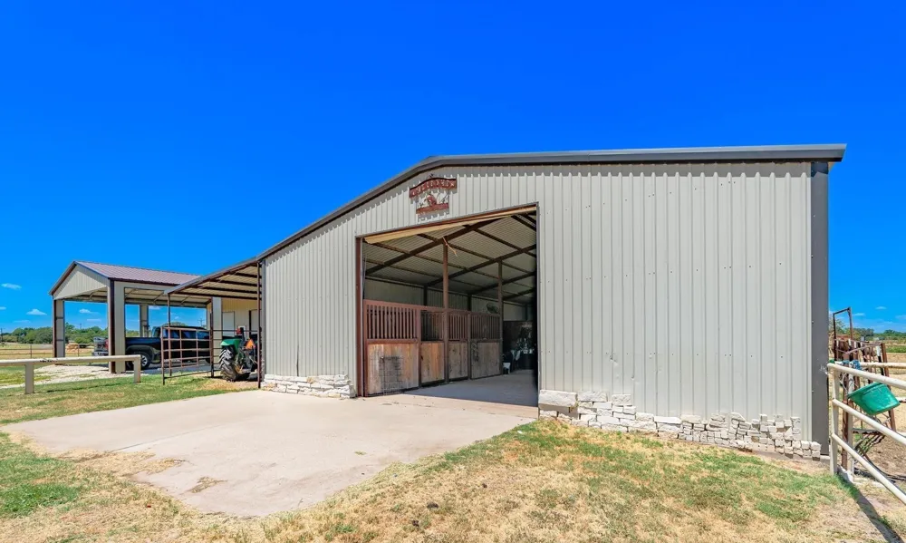 6010 Fm 3326 S Hawley, TX 79525