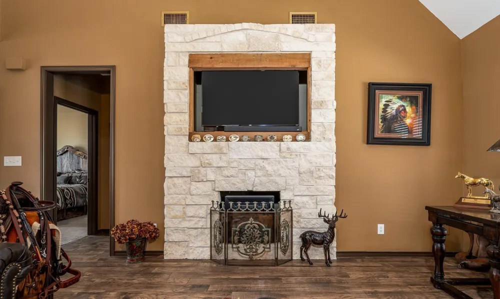 6010 Fm 3326 S Hawley, TX 79525