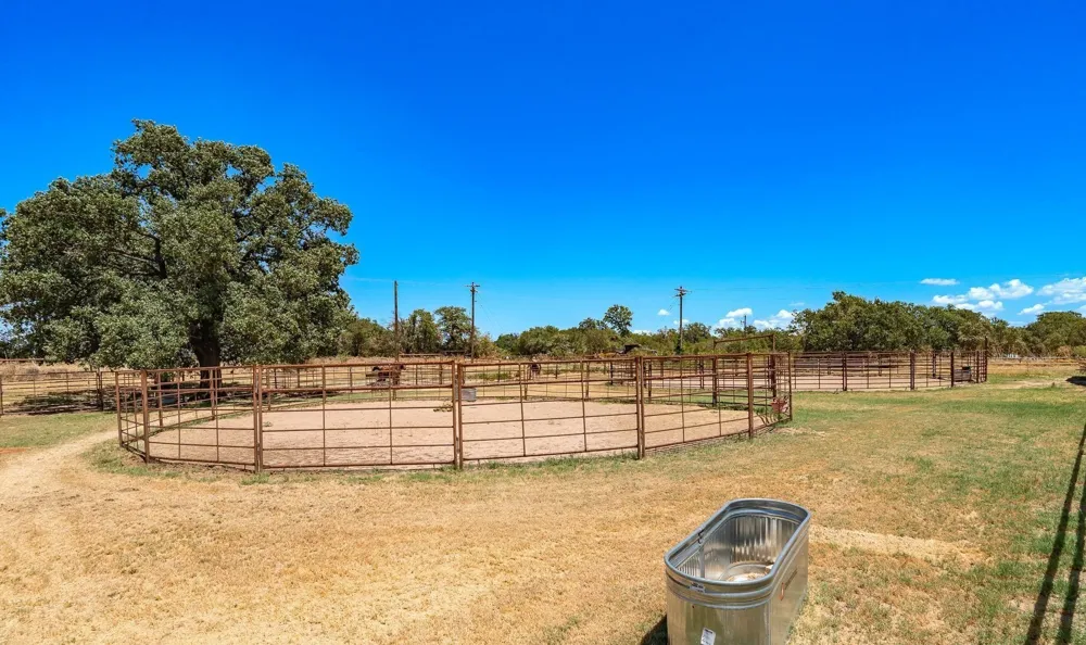 6010 Fm 3326 S Hawley, TX 79525