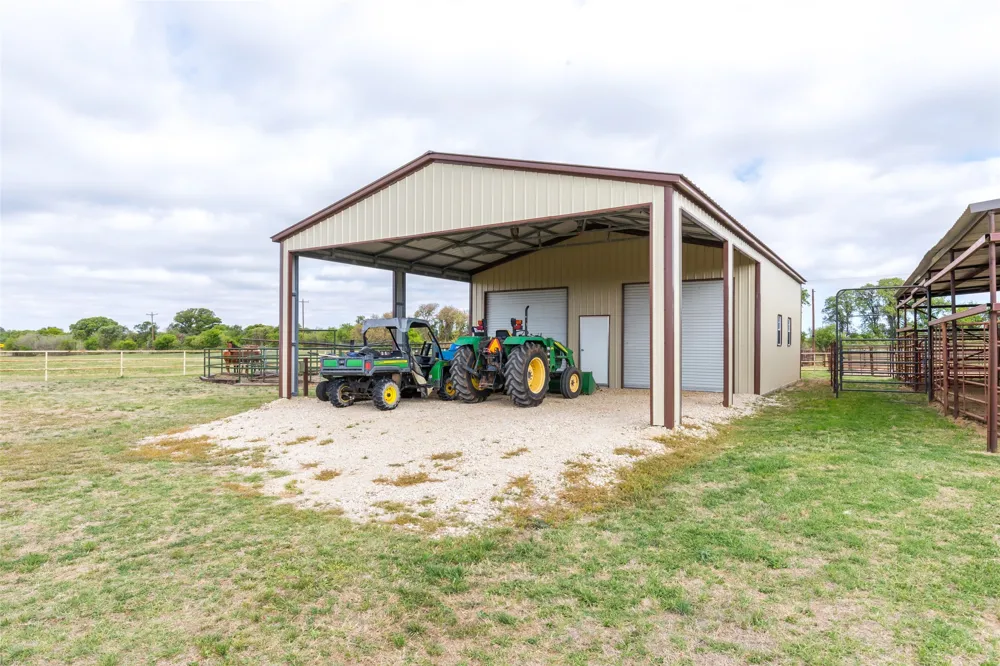 6010 Fm 3326 S Hawley, TX 79525