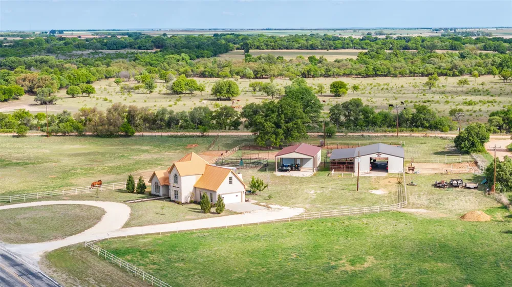 6010 Fm 3326 S Hawley, TX 79525