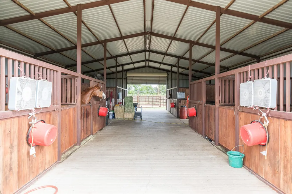6010 Fm 3326 S Hawley, TX 79525
