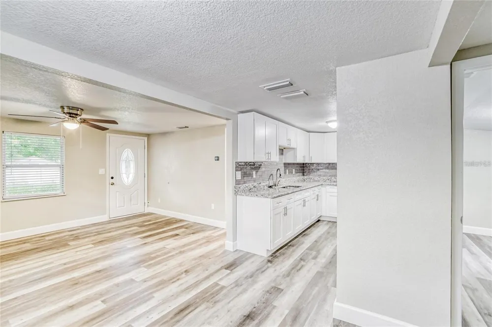 5320 CHERRY AVENUE Seffner, FL 33584
