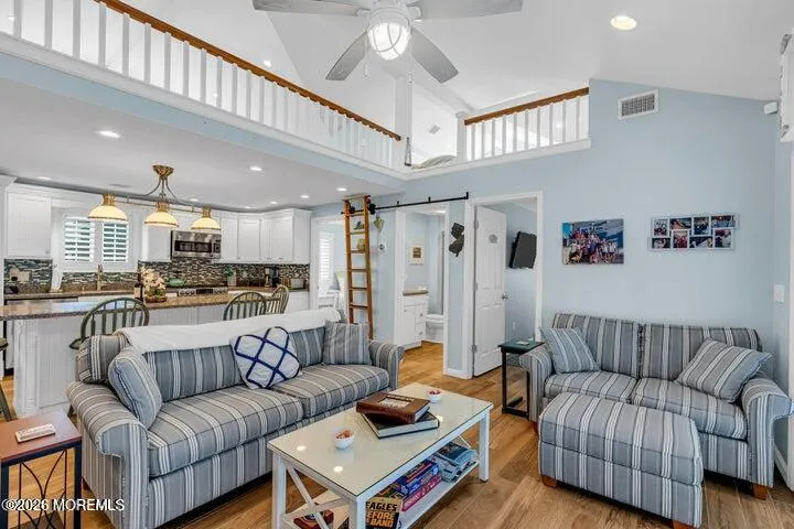 28 E Bonita Way Lavallette, NJ 08735