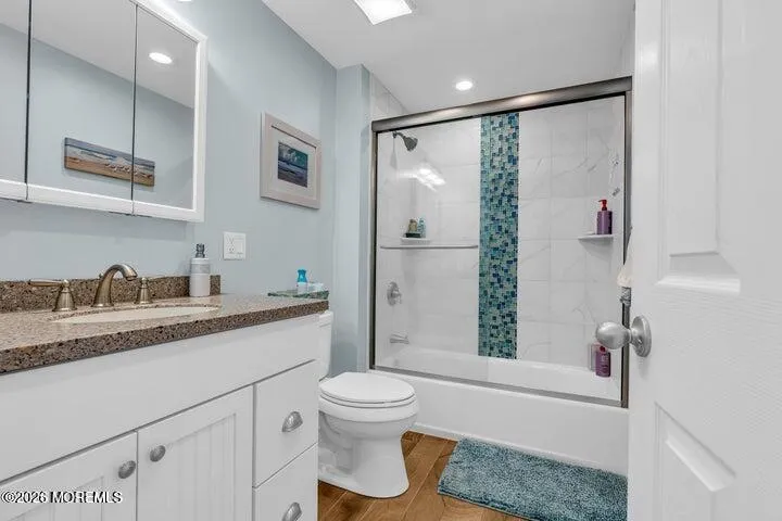 28 E Bonita Way Lavallette, NJ 08735