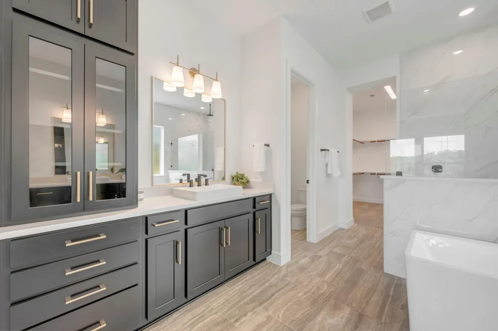 438 Rees Landing Road Spicewood, TX 78669