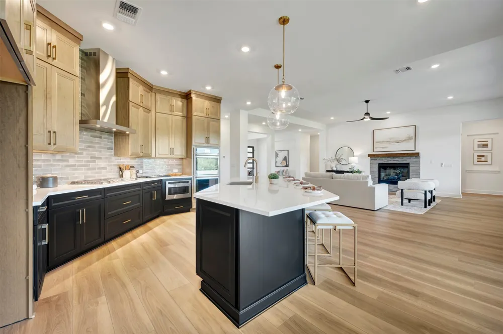 438 Rees Landing Road Spicewood, TX 78669