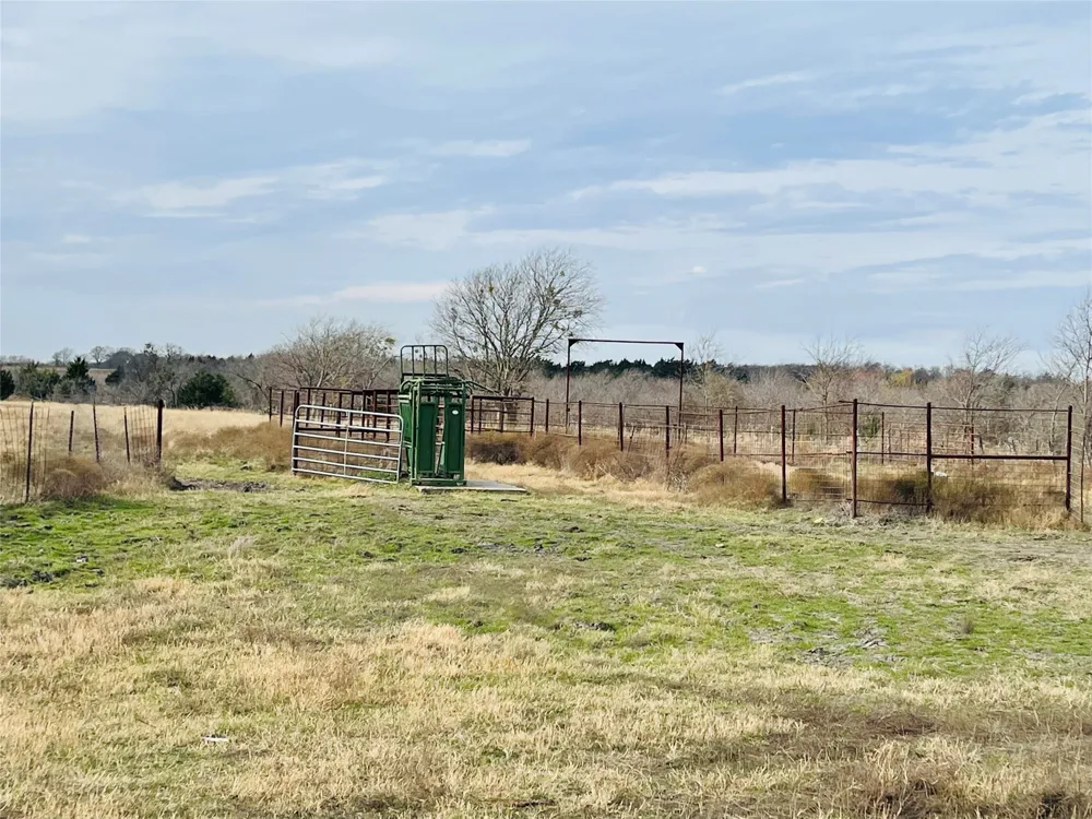 21517 SW County Road 4040 Dawson, TX 76639