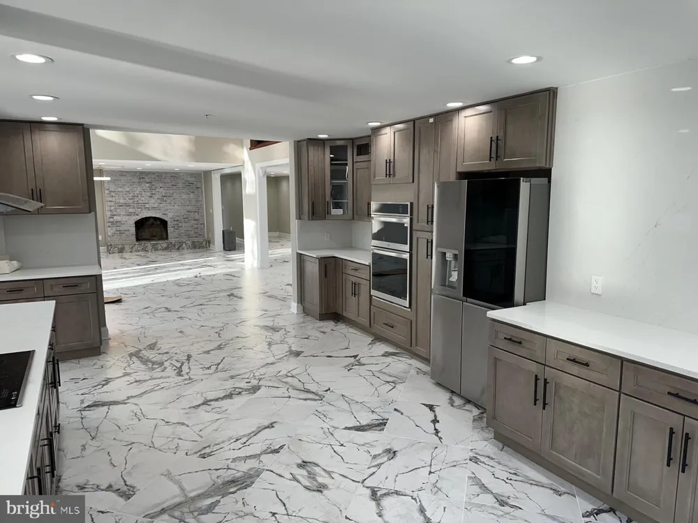 17401 CENTRAL AVENUE Upper Marlboro, MD 20774