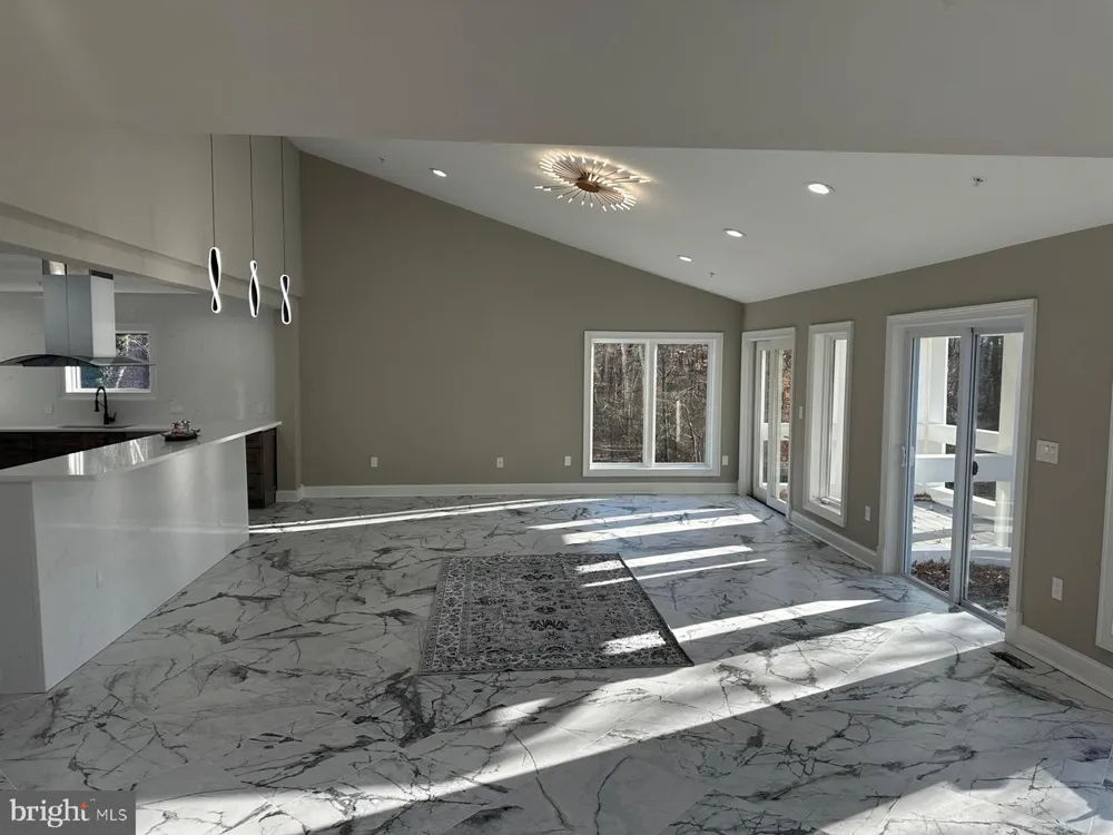 17401 CENTRAL AVENUE Upper Marlboro, MD 20774