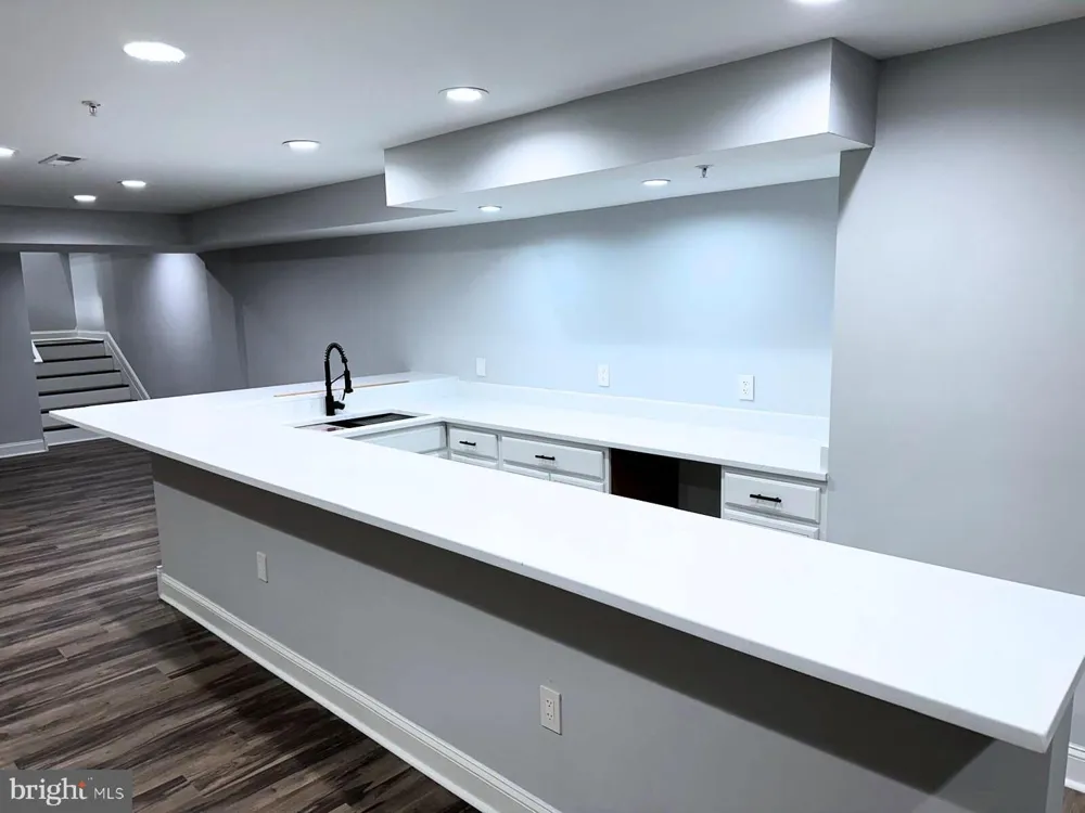 17401 CENTRAL AVENUE Upper Marlboro, MD 20774